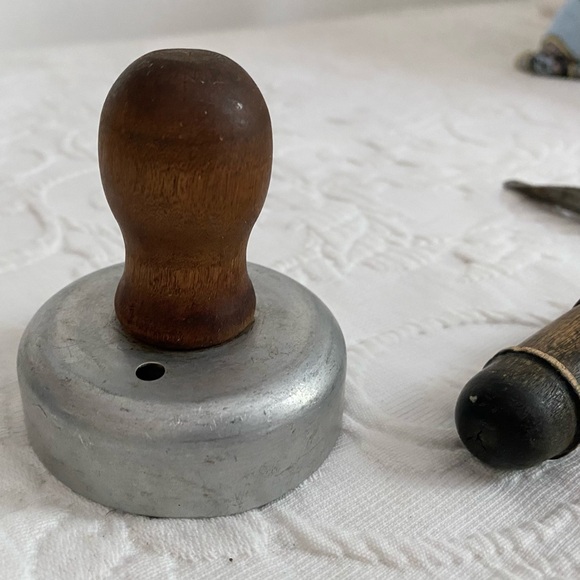 Vintage Herb Chopper Apple Corer & Biscuit Cutter Utensils Wood Handles - Picture 2 of 11